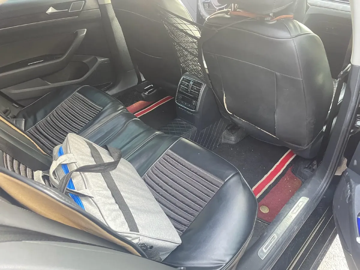 2018 Volkswagen Magotan 1.8T 180HP L4 7DCT,autocango,china used car exporter,china ev exporter,chinese used car exporter,chinese used ev exporter