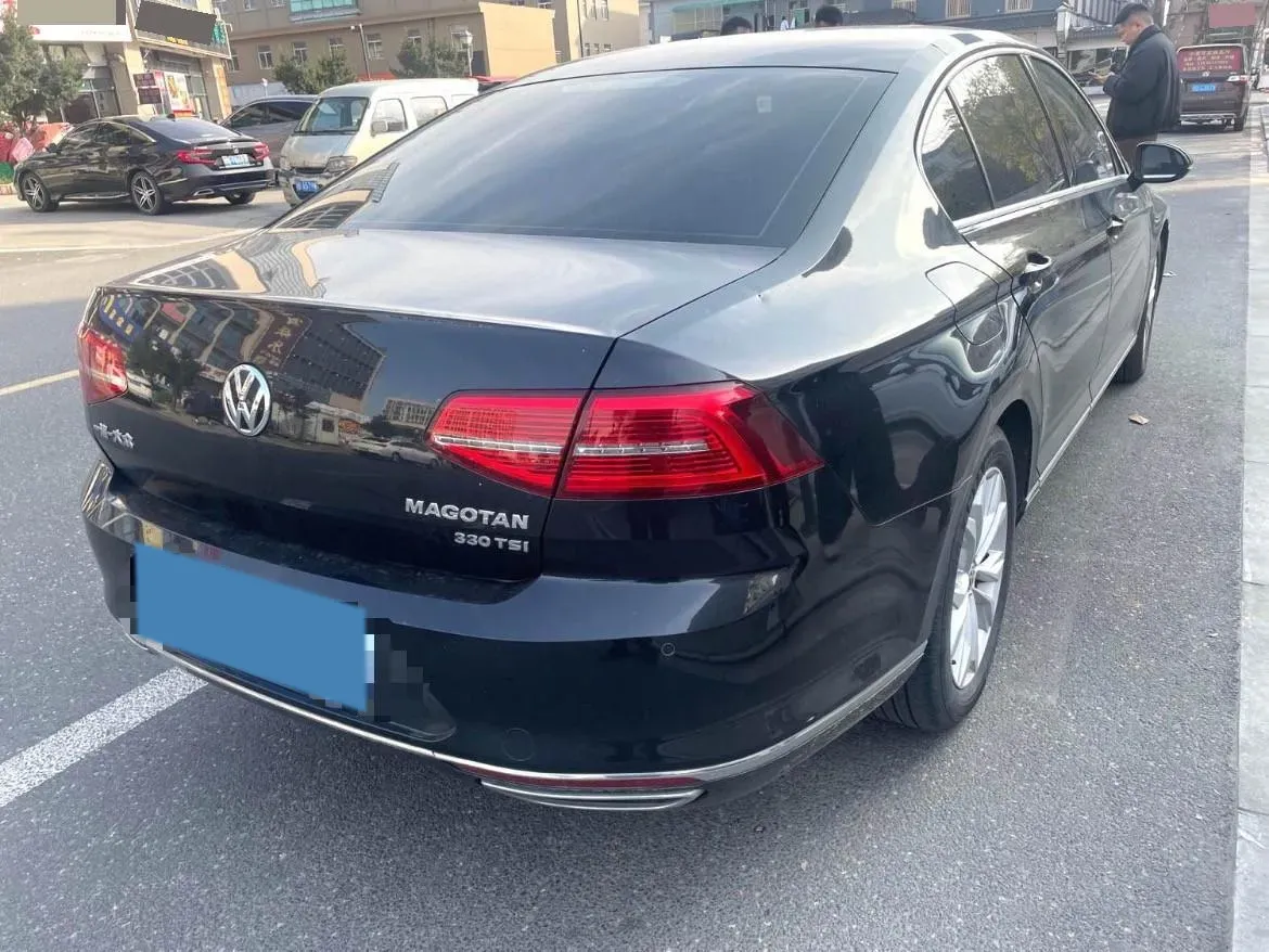 2018 Volkswagen Magotan 1.8T 180HP L4 7DCT,autocango,china used car exporter,china ev exporter,chinese used car exporter,chinese used ev exporter