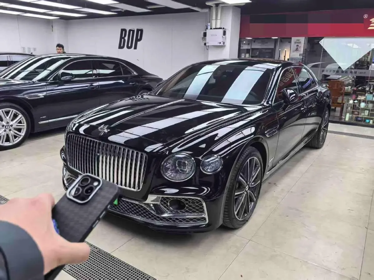 2022 Bentley Flying Spur 2.9T 416HP V6 8DCT PHEV 18KWH,autocango,china used car exporter,china ev exporter,chinese used car exporter,chinese used ev exporter