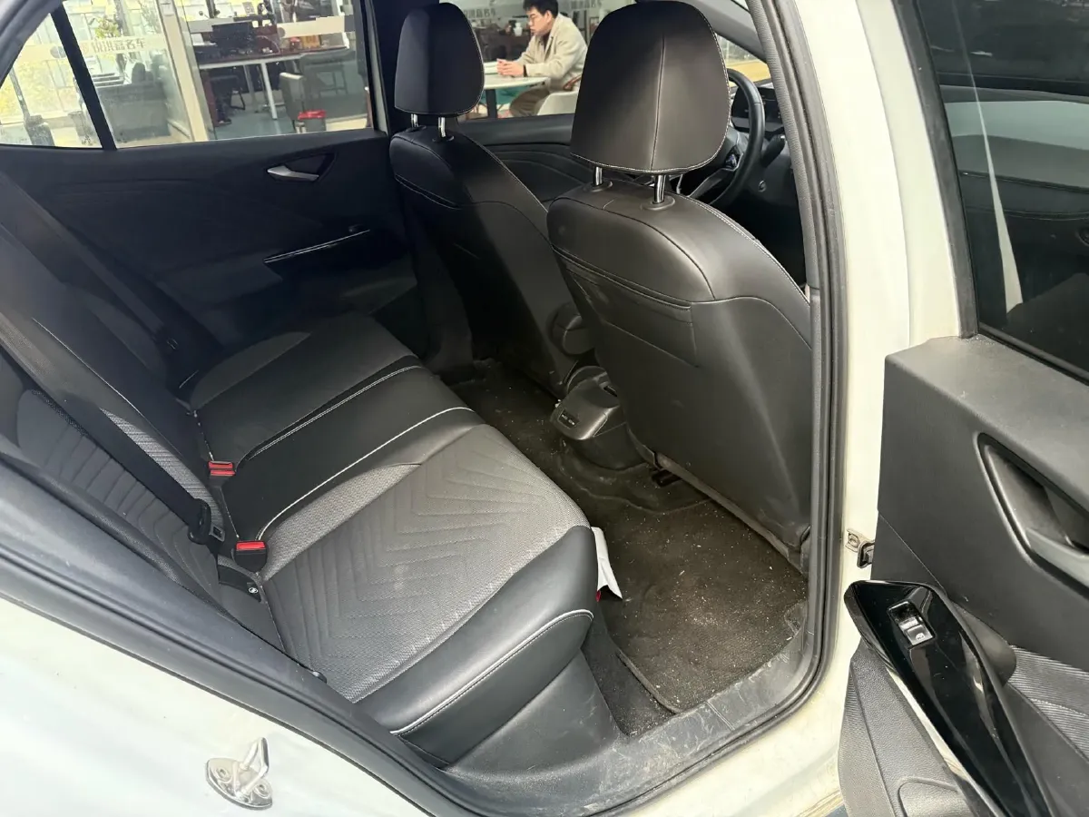 2025 Volkswagen ID.3 BEV 52.8KWH,autocango,china used car exporter,china ev exporter,chinese used car exporter,chinese used ev exporter