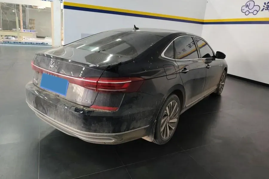 2024 Volkswagen Passat 2.0T 186HP L4 7DCT,autocango,china used car exporter,china ev exporter,chinese used car exporter,chinese used ev exporter