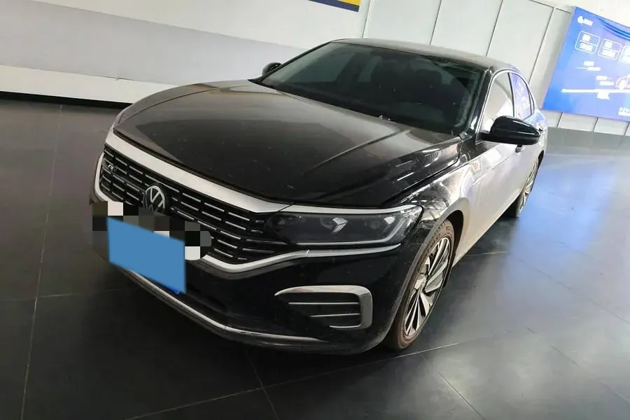 2024 Volkswagen Passat 2.0T 186HP L4 7DCT,autocango,china used car exporter,china ev exporter,chinese used car exporter,chinese used ev exporter
