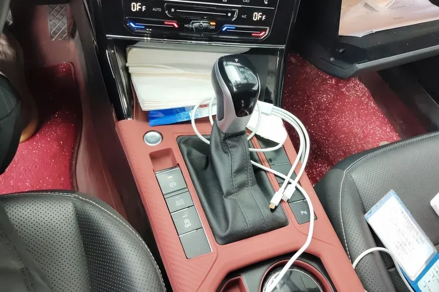 2024 Volkswagen Passat 2.0T 186HP L4 7DCT,autocango,china used car exporter,china ev exporter,chinese used car exporter,chinese used ev exporter