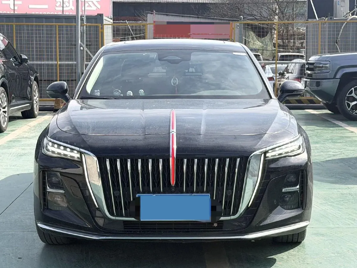 2024 HongQi H5 2.0T 224HP L4 8AT,autocango,china used car exporter,china ev exporter,chinese used car exporter,chinese used ev exporter