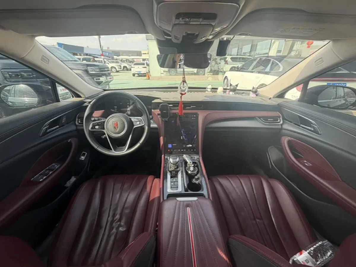 2024 HongQi H5 2.0T 224HP L4 8AT,autocango,china used car exporter,china ev exporter,chinese used car exporter,chinese used ev exporter