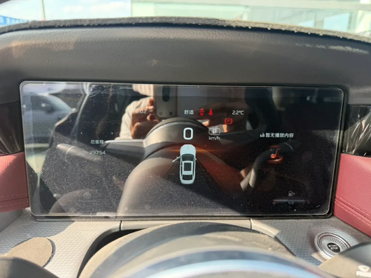 2024 HongQi H5 2.0T 224HP L4 8AT,autocango,china used car exporter,china ev exporter,chinese used car exporter,chinese used ev exporter