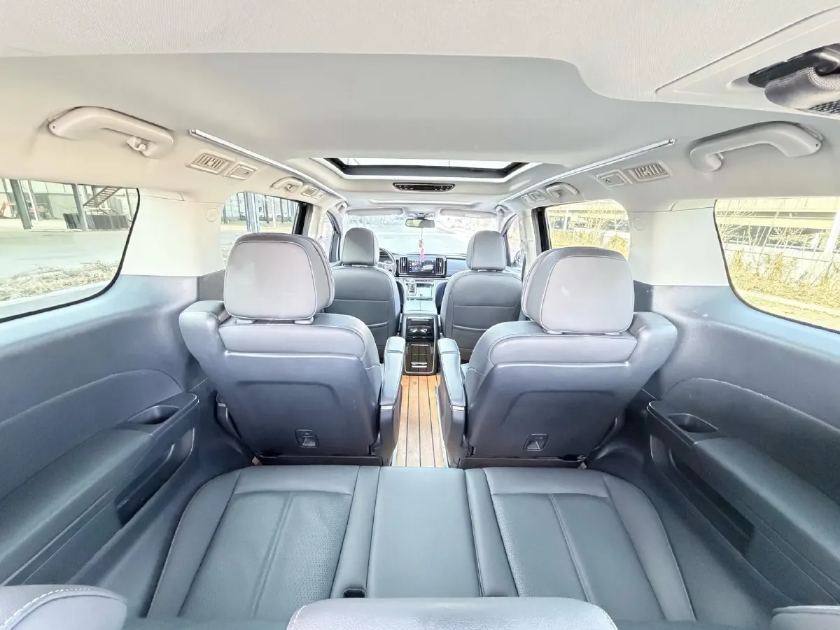 2021 GAC Trumpchi M8 2.0T 252HP L4 8AT,autocango,china used car exporter,china ev exporter,chinese used car exporter,chinese used ev exporter