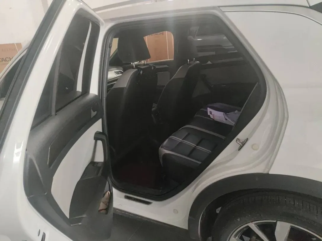 2023 Volkswagen T-Roc 1.5T 160HP L4 7DCT,autocango,china used car exporter,china ev exporter,chinese used car exporter,chinese used ev exporter