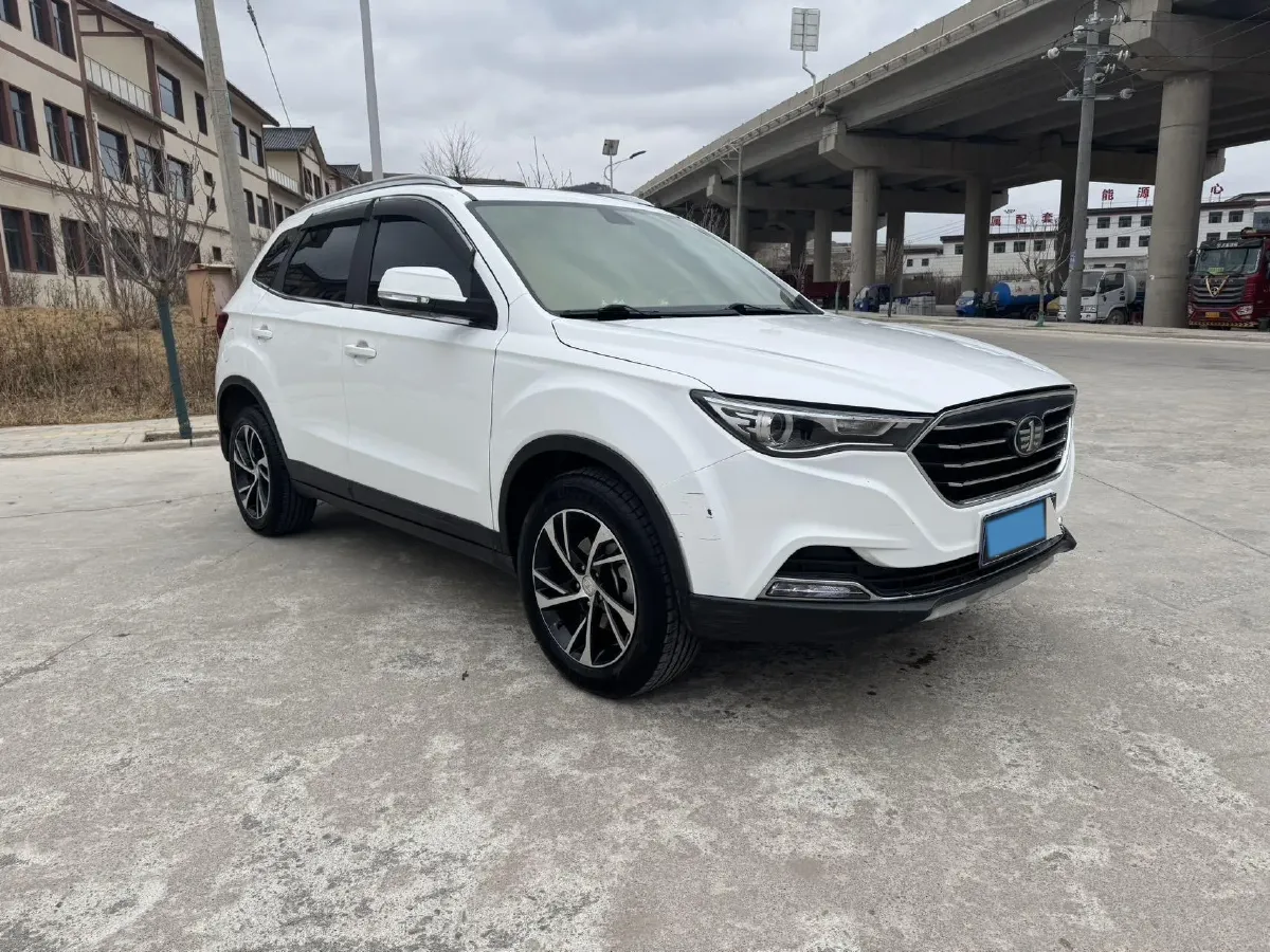 2019 Bestune X40 1.6L 114HP L4 6AT,autocango,china used car exporter,china ev exporter,chinese used car exporter,chinese used ev exporter