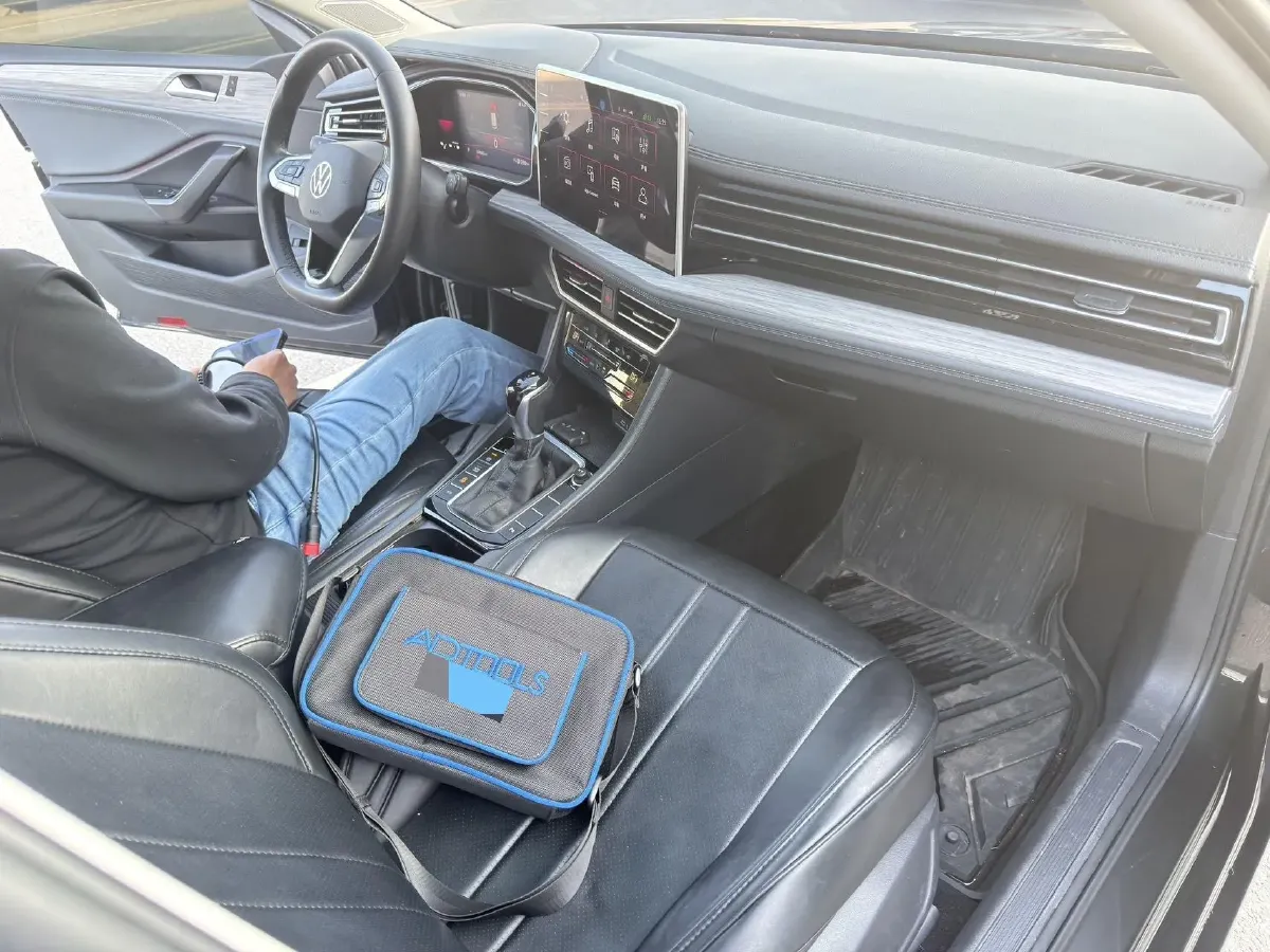 2023 Volkswagen Sagitar 1.4T 150HP L4 7DCT,autocango,china used car exporter,china ev exporter,chinese used car exporter,chinese used ev exporter