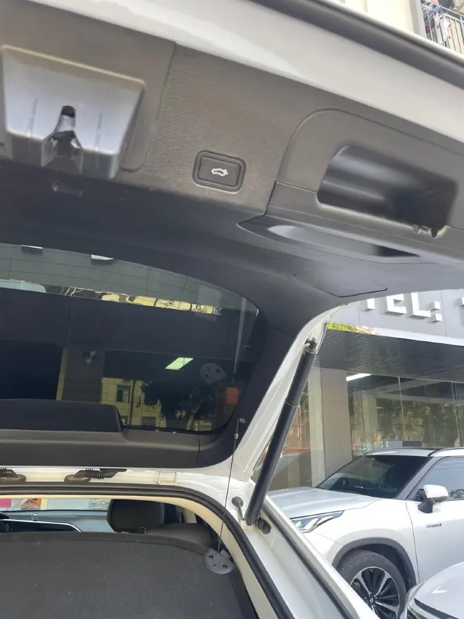 2021 Geely Tugella 2.0T 190HP L4 7DCT,autocango,china used car exporter,china ev exporter,chinese used car exporter,chinese used ev exporter