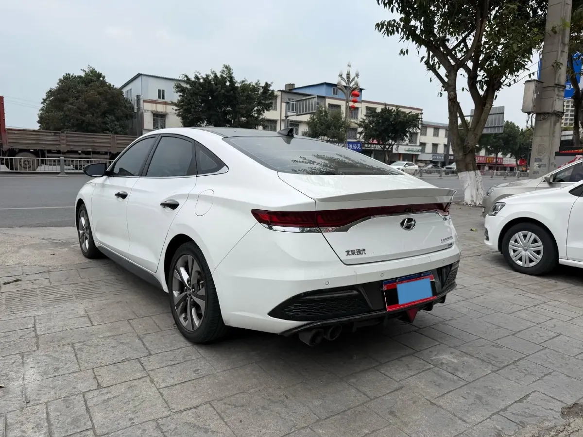 2019 Hyundai La Festa 1.6T 204HP L4 7DCT,autocango,china used car exporter,china ev exporter,chinese used car exporter,chinese used ev exporter