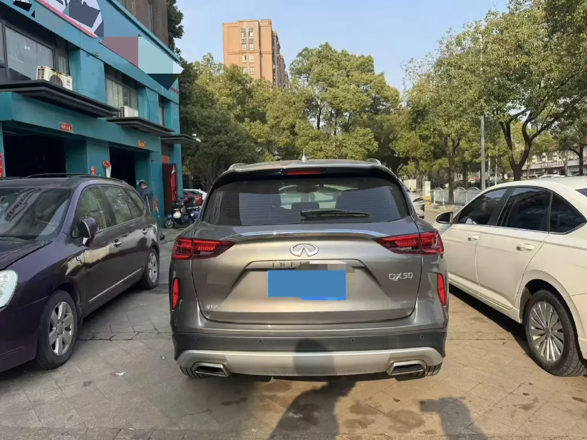 2020 Infiniti QX50 2.0T 272HP L4 CVT,autocango,china used car exporter,china ev exporter,chinese used car exporter,chinese used ev exporter