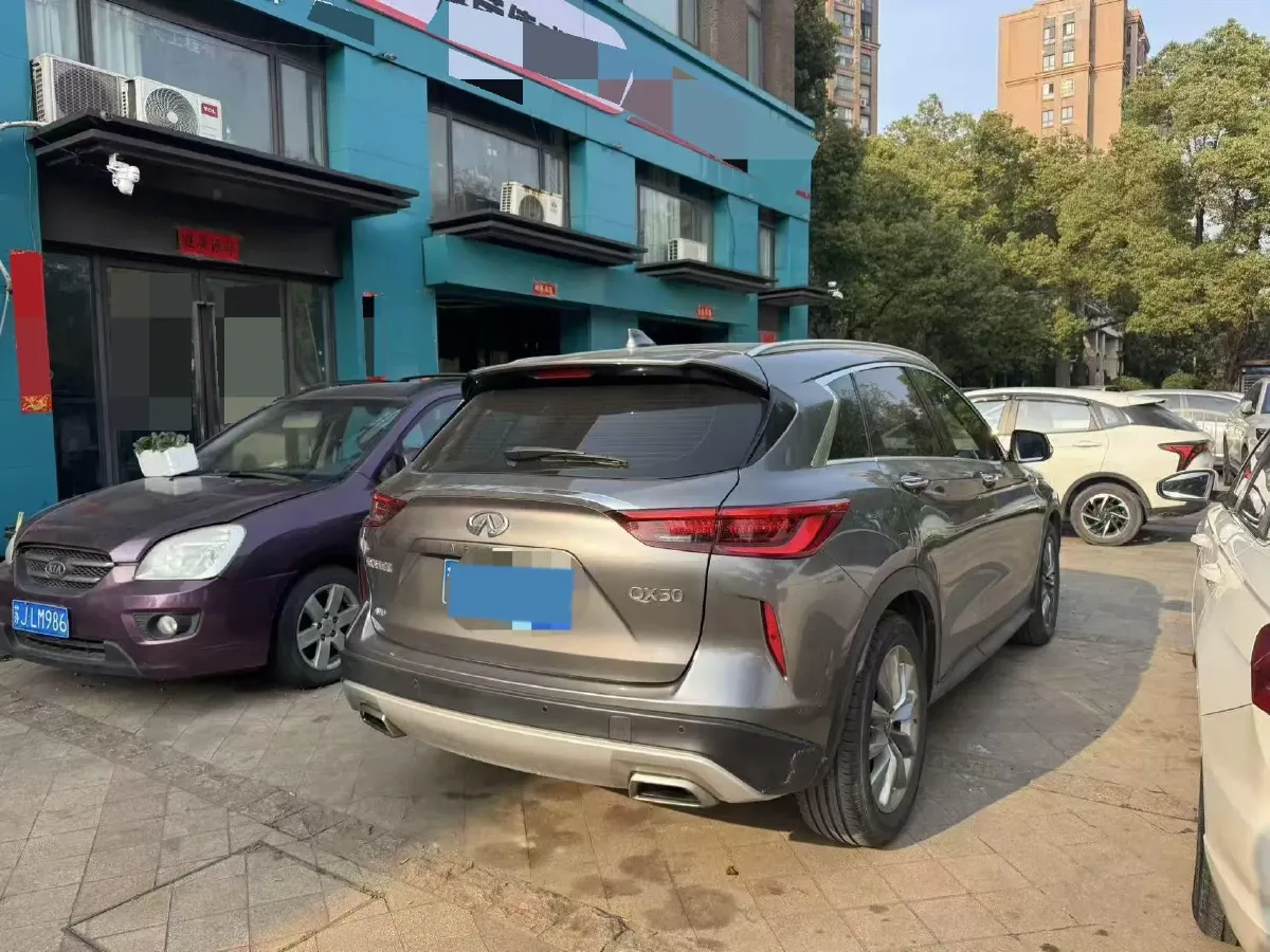 2020 Infiniti QX50 2.0T 272HP L4 CVT,autocango,china used car exporter,china ev exporter,chinese used car exporter,chinese used ev exporter
