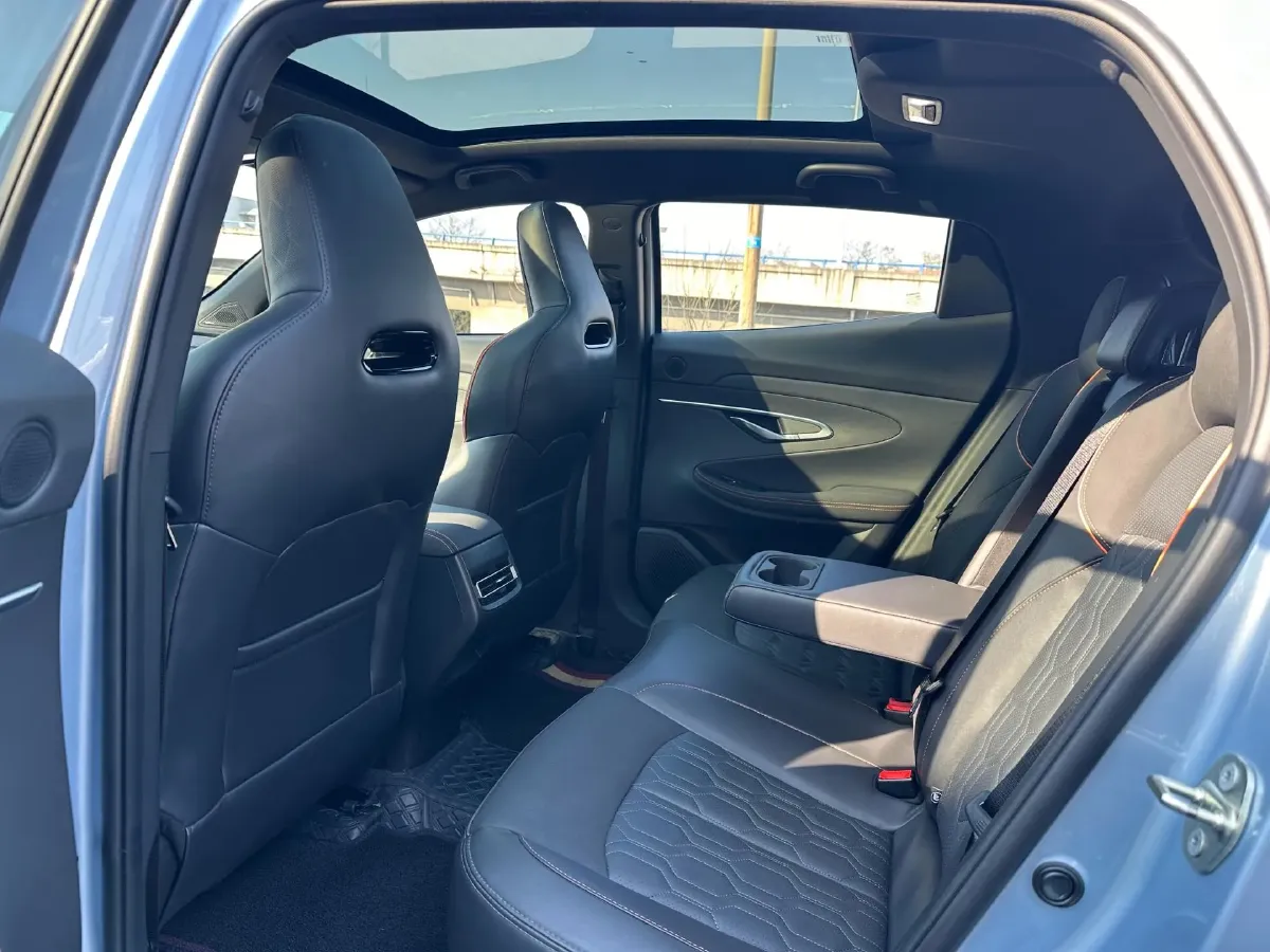 2022 ChangAn UNI-T 1.5T 188HP L4 7DCT,autocango,china used car exporter,china ev exporter,chinese used car exporter,chinese used ev exporter