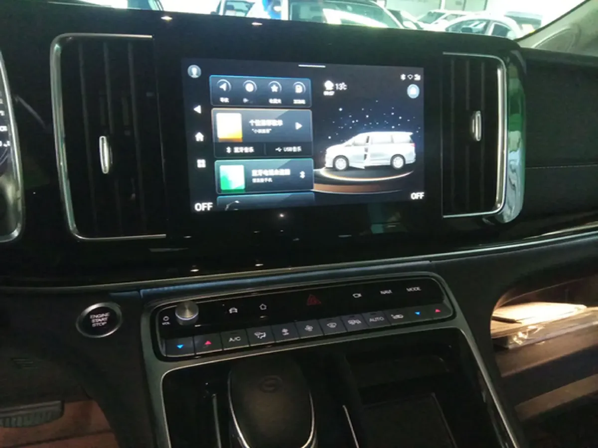 2021 GAC Trumpchi M8 2.0T 252HP L4 8AT,autocango,china used car exporter,china ev exporter,chinese used car exporter,chinese used ev exporter