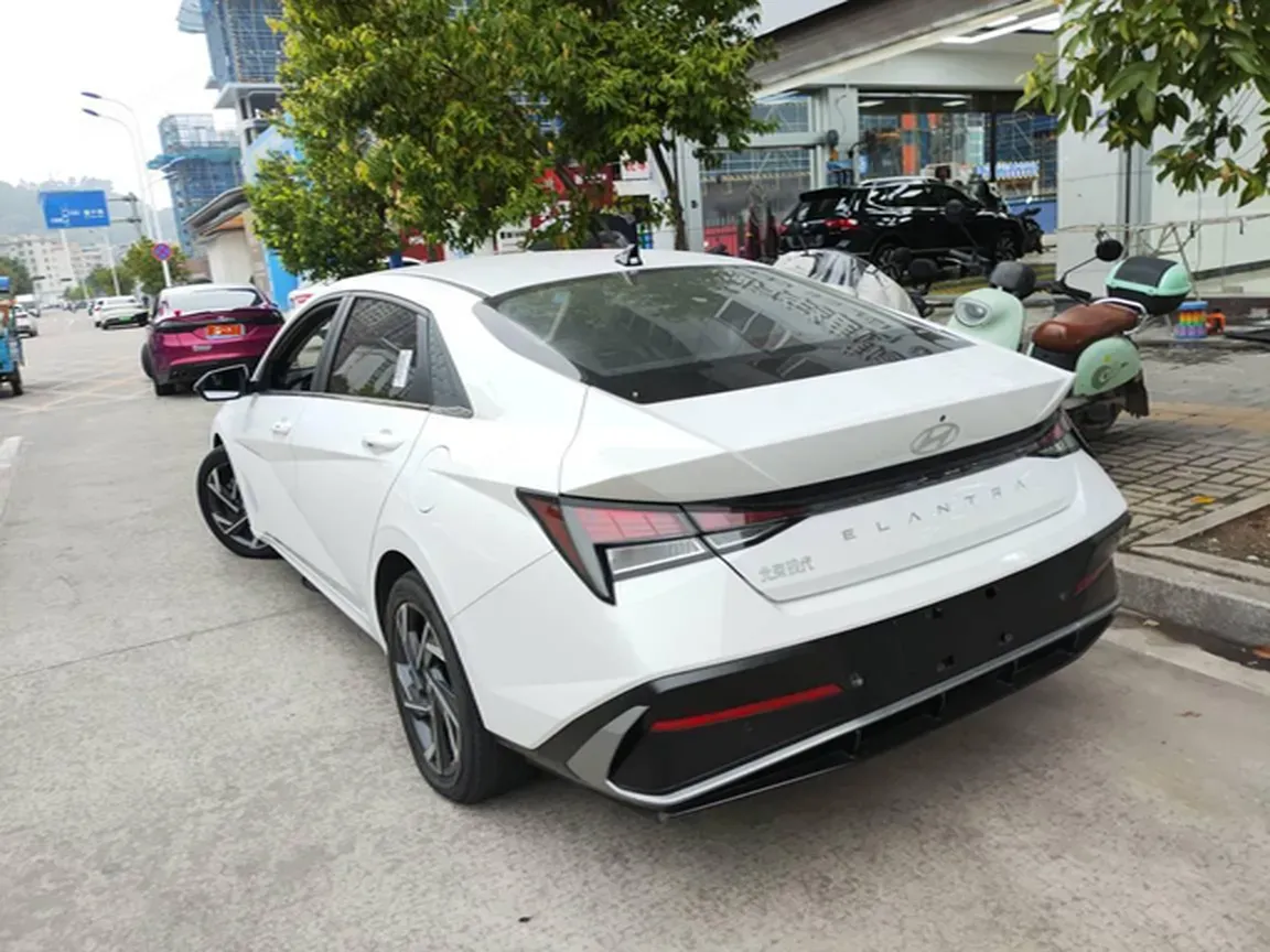 2023 Hyundai Elantra 1.5L 115HP L4 CVT,autocango,china used car exporter,china ev exporter,chinese used car exporter,chinese used ev exporter