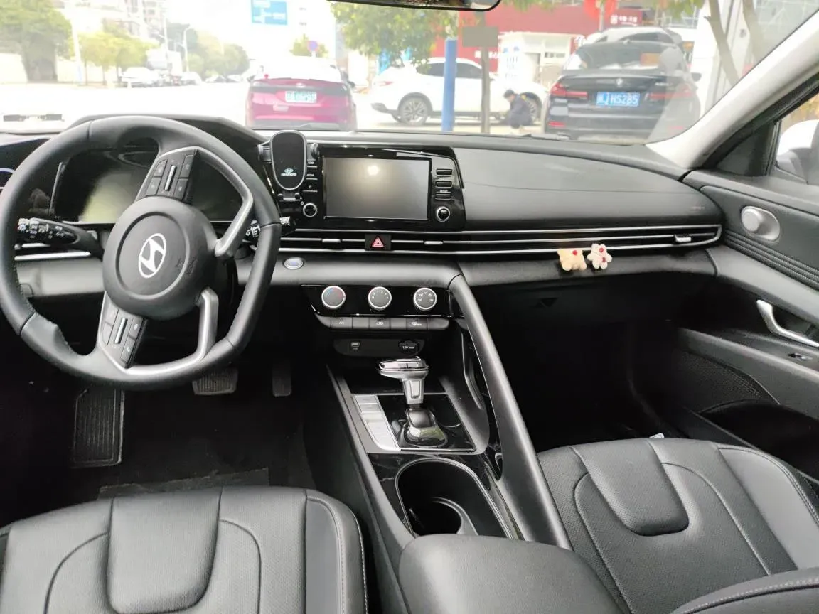 2023 Hyundai Elantra 1.5L 115HP L4 CVT,autocango,china used car exporter,china ev exporter,chinese used car exporter,chinese used ev exporter