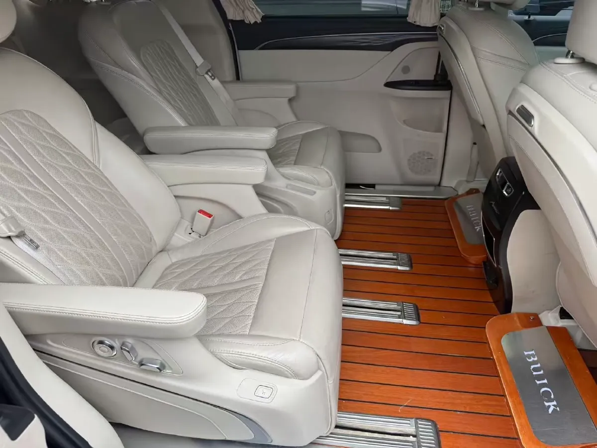 2020 Buick GL8 2.0T 237HP L4 9AT,autocango,china used car exporter,china ev exporter,chinese used car exporter,chinese used ev exporter