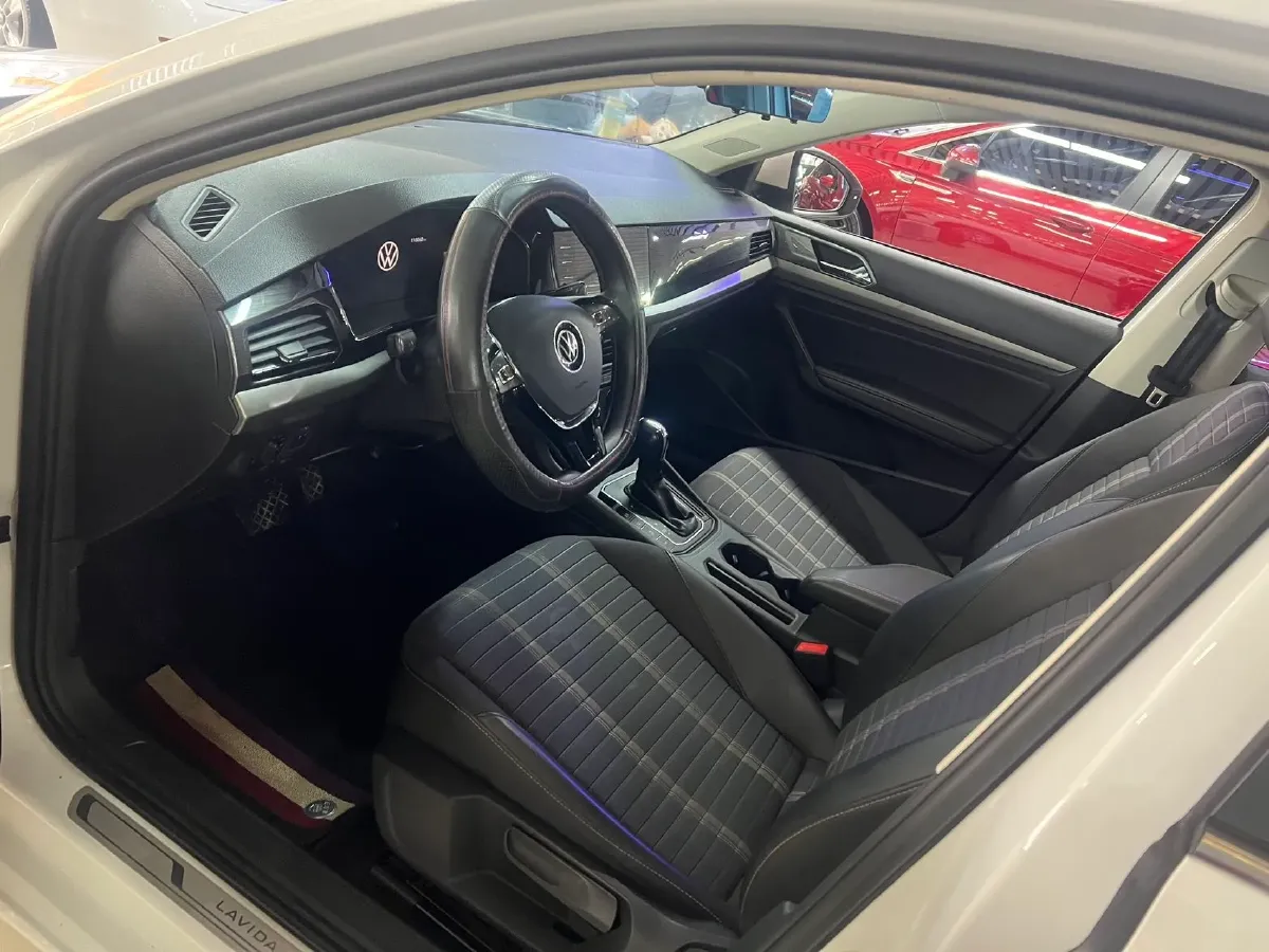2021 Volkswagen Lavida 1.4T 150HP L4 7DCT,autocango,china used car exporter,china ev exporter,chinese used car exporter,chinese used ev exporter