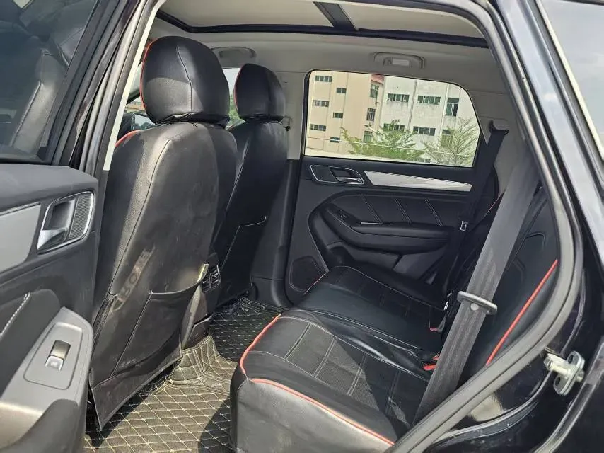 2020 Roewe i6 1.5T 169HP L4 7DCT,autocango,china used car exporter,china ev exporter,chinese used car exporter,chinese used ev exporter