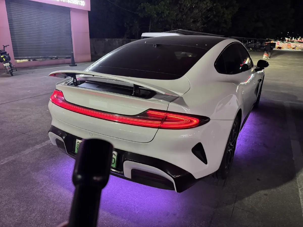 2024 MI SU7 BEV 94.3KWH,autocango,china used car exporter,china ev exporter,chinese used car exporter,chinese used ev exporter