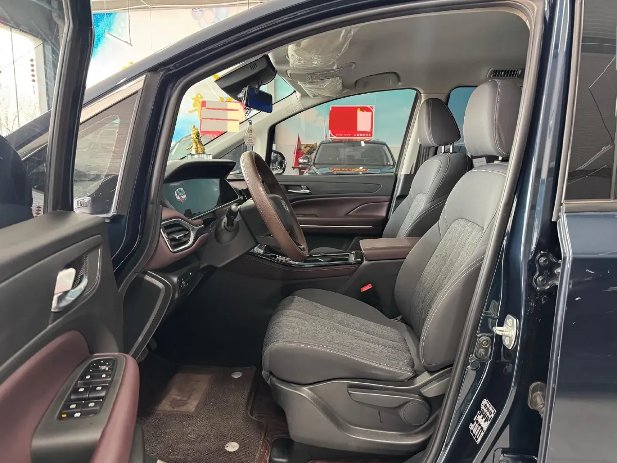 2023 GAC Trumpchi M6 1.5T 177HP L4 7DCT,autocango,china used car exporter,china ev exporter,chinese used car exporter,chinese used ev exporter