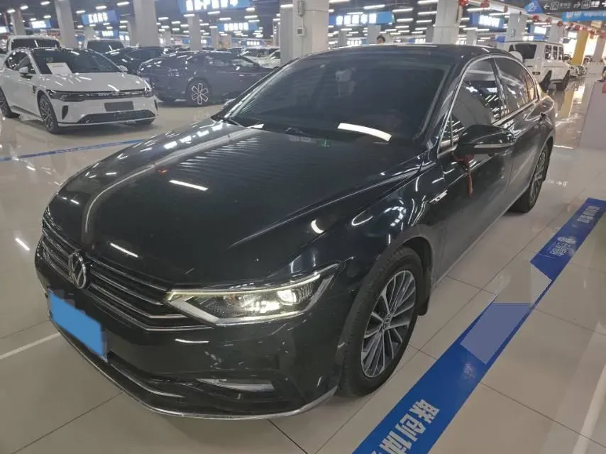 2020 Volkswagen Magotan 2.0T 186HP L4 7DCT,autocango,china used car exporter,china ev exporter,chinese used car exporter,chinese used ev exporter