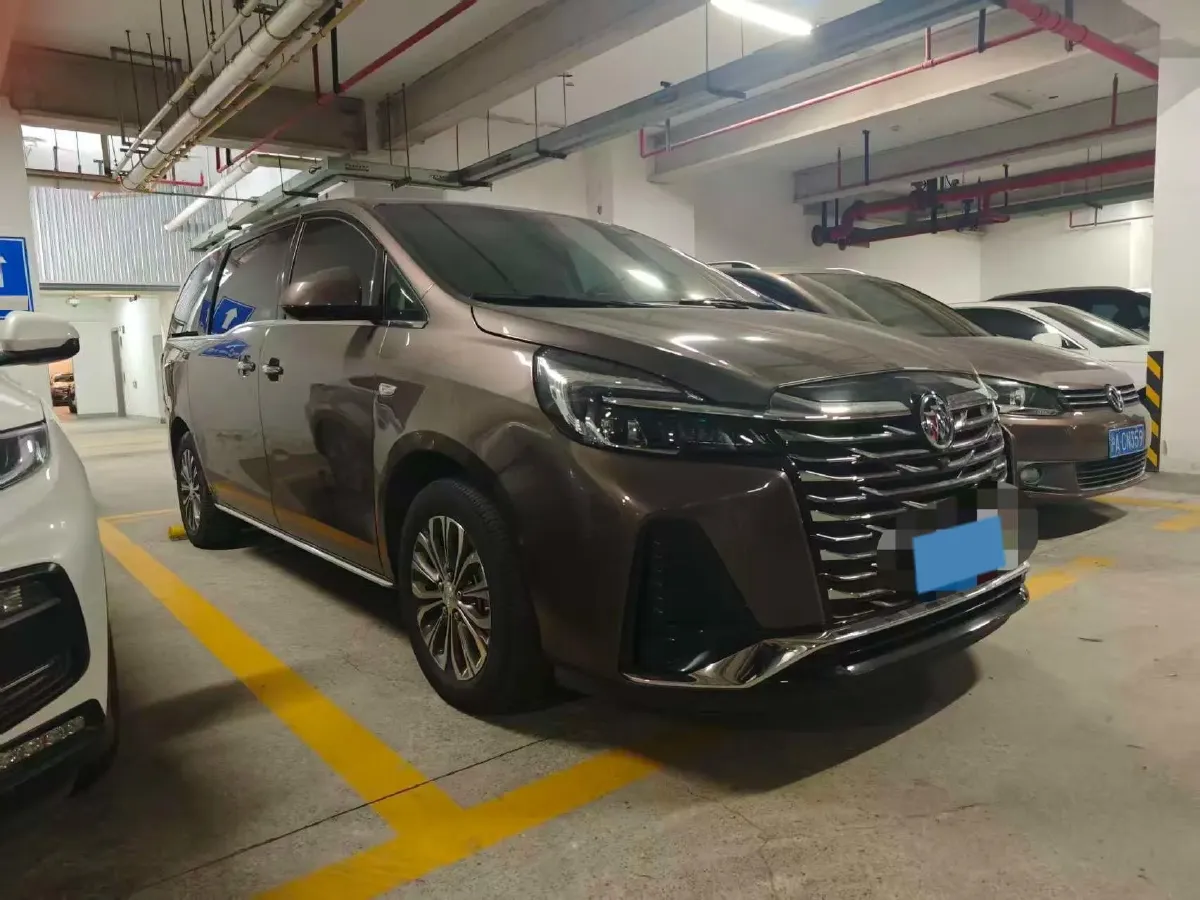 2022 Buick GL8 2.0T 237HP L4 9AT,autocango,china used car exporter,china ev exporter,chinese used car exporter,chinese used ev exporter