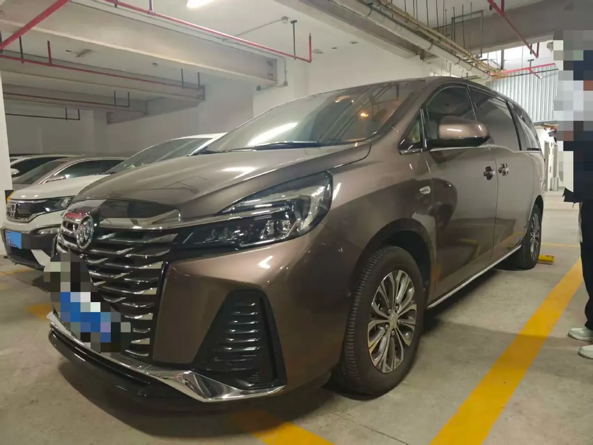 2022 Buick GL8 2.0T 237HP L4 9AT,autocango,china used car exporter,china ev exporter,chinese used car exporter,chinese used ev exporter