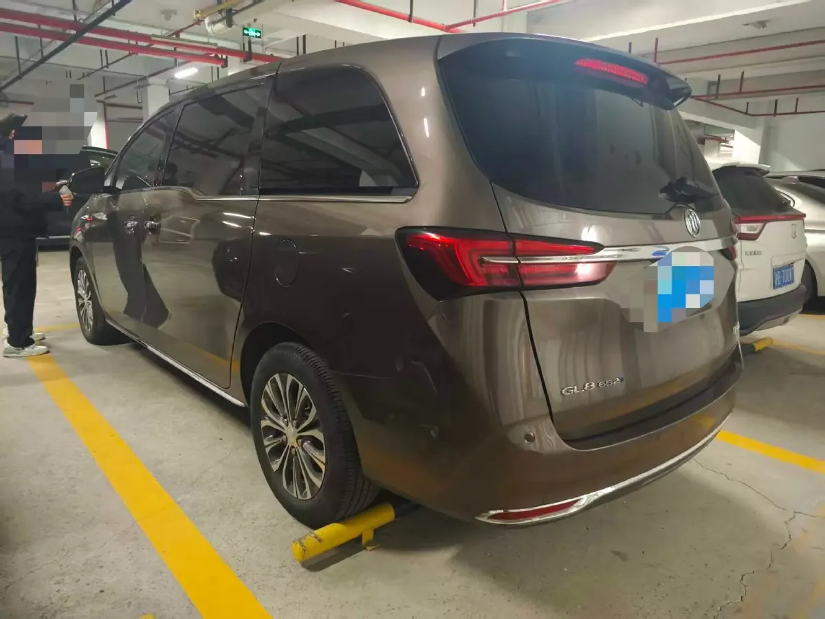 2022 Buick GL8 2.0T 237HP L4 9AT,autocango,china used car exporter,china ev exporter,chinese used car exporter,chinese used ev exporter