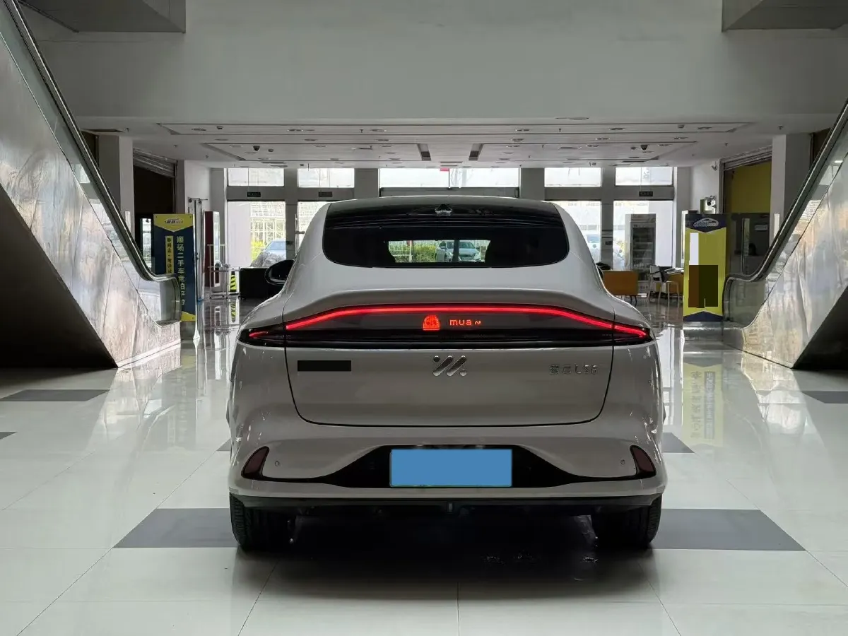 2025 IM LS6 BEV 75KWH,autocango,china used car exporter,china ev exporter,chinese used car exporter,chinese used ev exporter