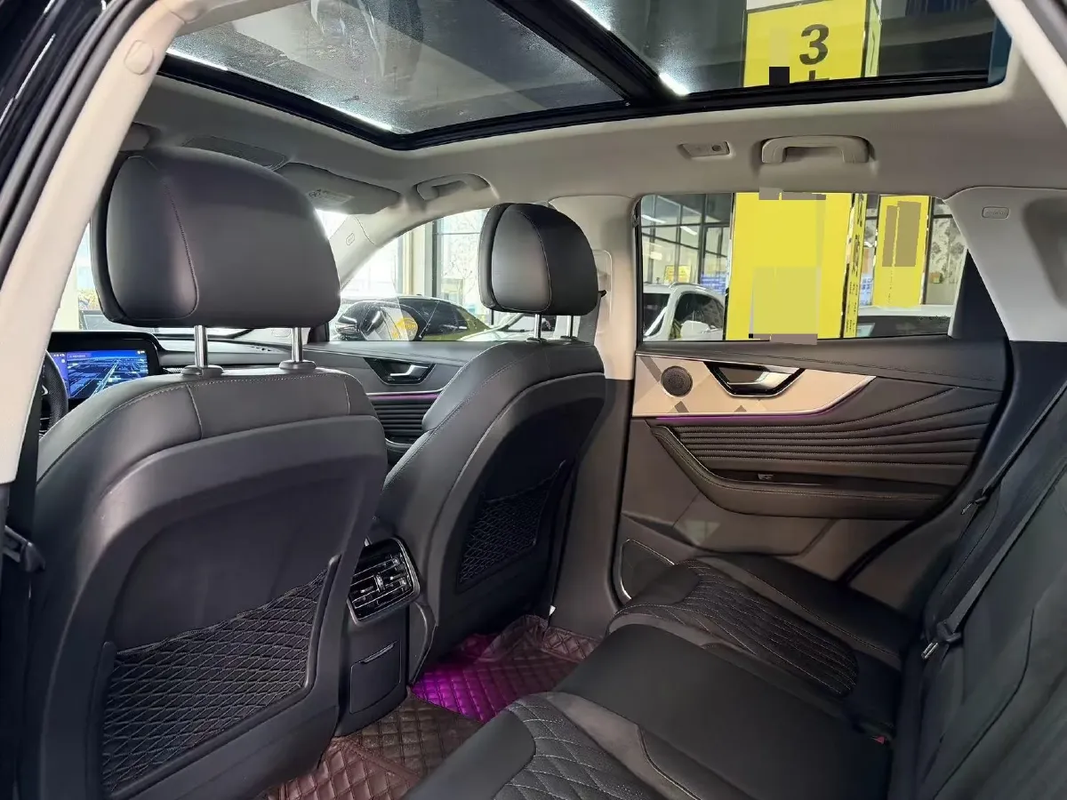 2023 HongQi HS5 2.0T 252HP L4 8AT,autocango,china used car exporter,china ev exporter,chinese used car exporter,chinese used ev exporter