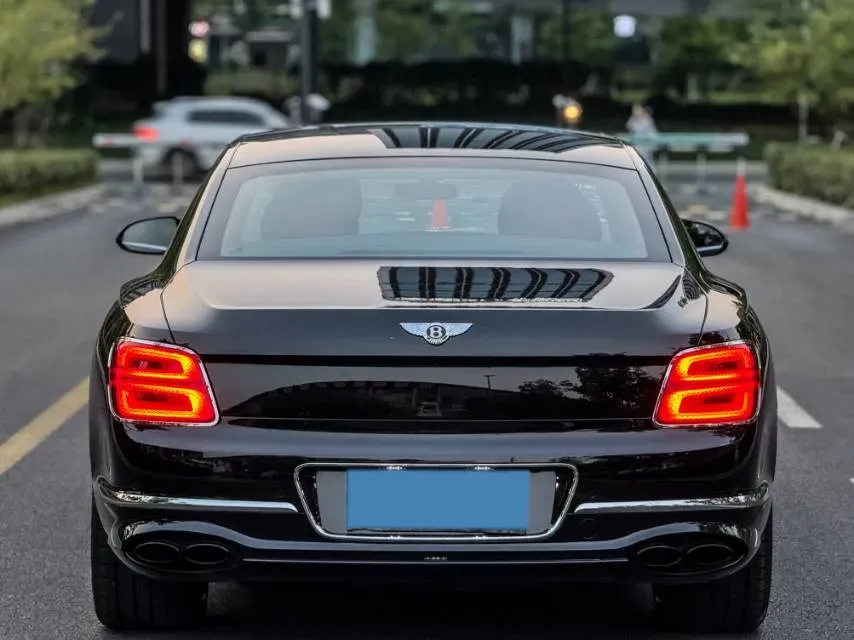 2021 Bentley Flying Spur 4.0T 550HP V8 8DCT,autocango,china used car exporter,china ev exporter,chinese used car exporter,chinese used ev exporter