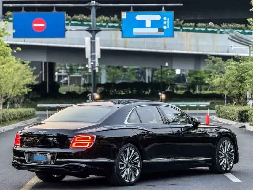 2021 Bentley Flying Spur 4.0T 550HP V8 8DCT,autocango,china used car exporter,china ev exporter,chinese used car exporter,chinese used ev exporter