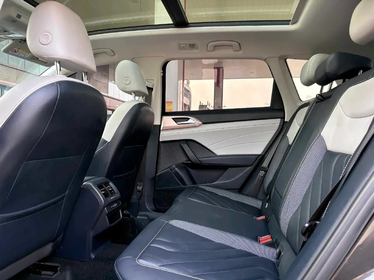 2023 Volkswagen Tharu 1.5T 160HP L4 7DCT,autocango,china used car exporter,china ev exporter,chinese used car exporter,chinese used ev exporter