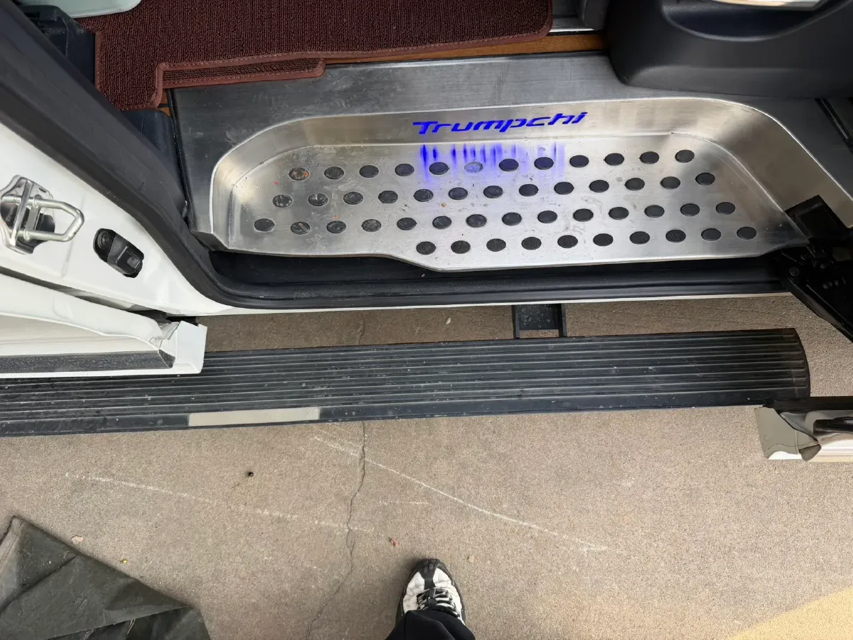 2021 GAC Trumpchi M8 2.0T 252HP L4 8AT,autocango,china used car exporter,china ev exporter,chinese used car exporter,chinese used ev exporter