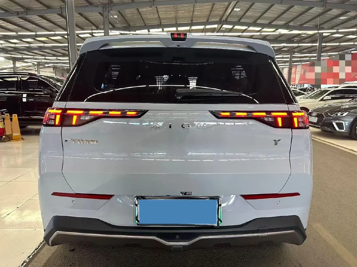 2022 Geely Okavango 1.8T 184HP L4 7DCT,autocango,china used car exporter,china ev exporter,chinese used car exporter,chinese used ev exporter