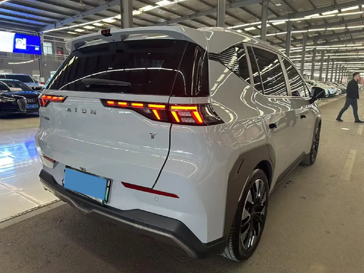 2022 Geely Okavango 1.8T 184HP L4 7DCT,autocango,china used car exporter,china ev exporter,chinese used car exporter,chinese used ev exporter