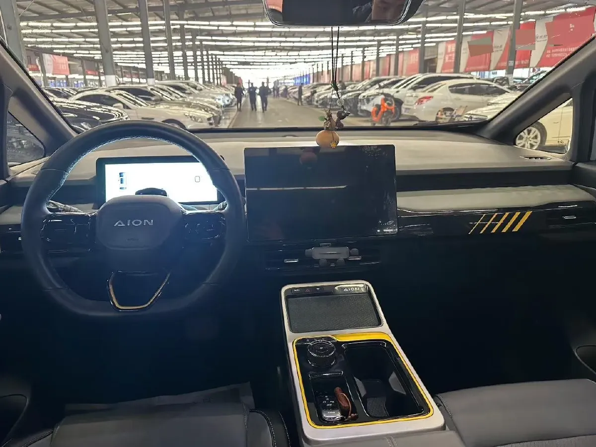 2022 Geely Okavango 1.8T 184HP L4 7DCT,autocango,china used car exporter,china ev exporter,chinese used car exporter,chinese used ev exporter