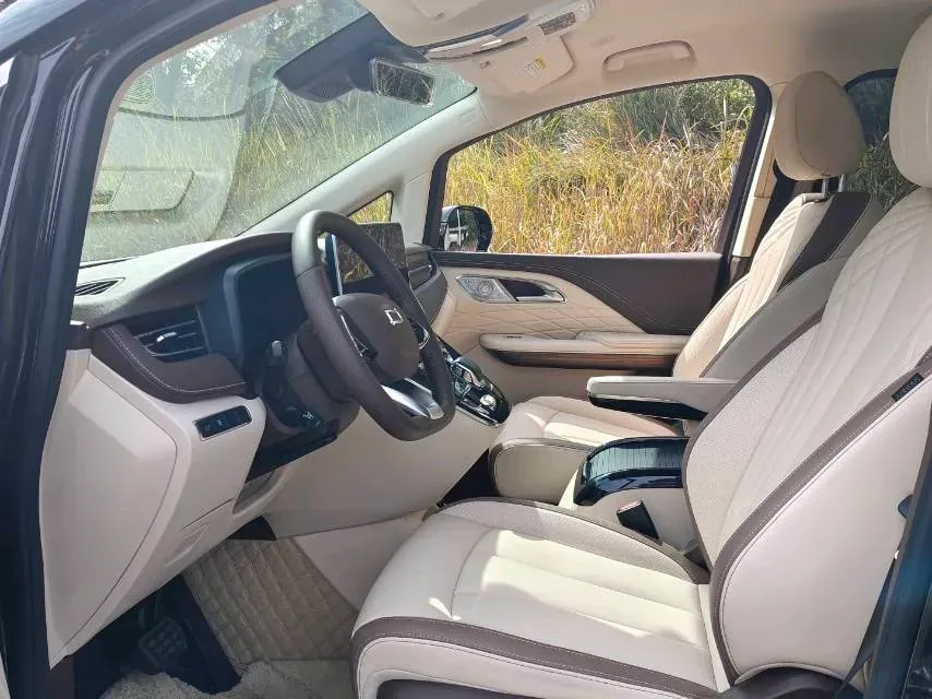 2023 Bestune M9 2.0T 252HP L4 8AT,autocango,china used car exporter,china ev exporter,chinese used car exporter,chinese used ev exporter