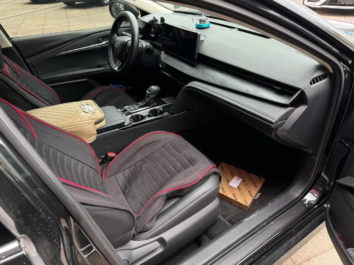 2024 Toyota Camry 2.0L 152HP L4 E-CVT Hybrid,autocango,china used car exporter,china ev exporter,chinese used car exporter,chinese used ev exporter