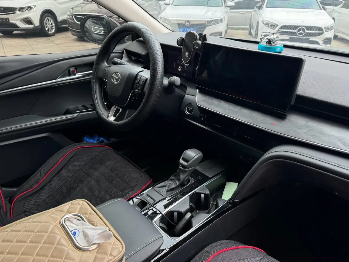 2024 Toyota Camry 2.0L 152HP L4 E-CVT Hybrid,autocango,china used car exporter,china ev exporter,chinese used car exporter,chinese used ev exporter