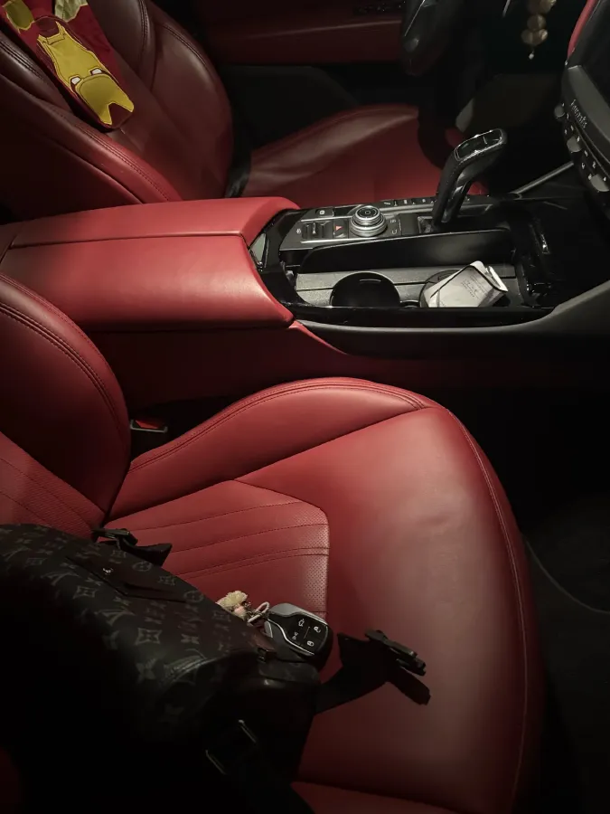 2019 Maserati Levante 3.0T 350HP V6 8AT,autocango,china used car exporter,china ev exporter,chinese used car exporter,chinese used ev exporter