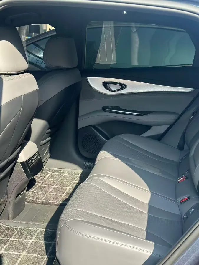 2025 BYD Seal07 DM-i 1.5L 101HP L4 E-CVT PHEV 17.6KWH,autocango,china used car exporter,china ev exporter,chinese used car exporter,chinese used ev exporter