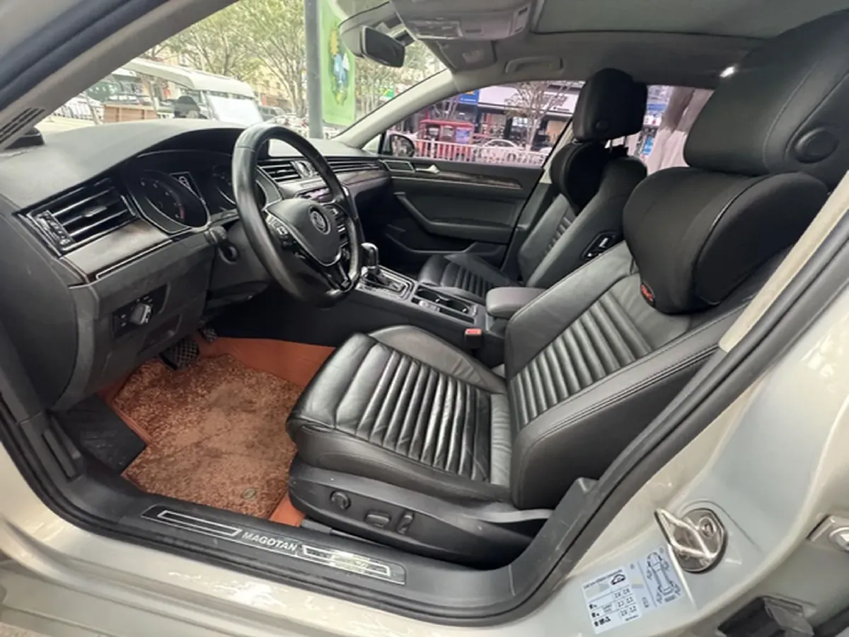 2019 Volkswagen Magotan 2.0T 186HP L4 7DCT,autocango,china used car exporter,china ev exporter,chinese used car exporter,chinese used ev exporter