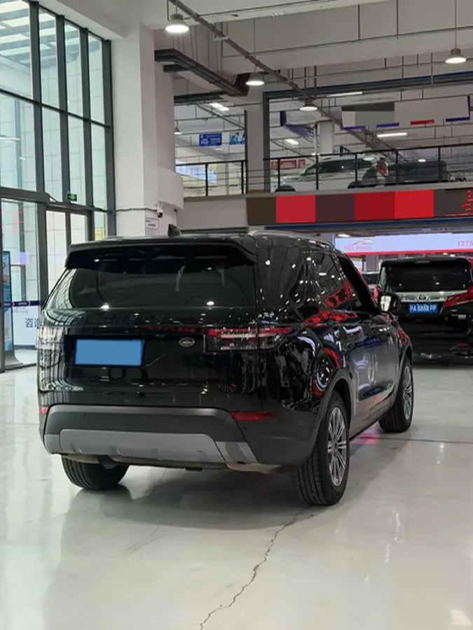 2019 Land Rover Discovery 2.0T 300HP L4 8AT,autocango,china used car exporter,china ev exporter,chinese used car exporter,chinese used ev exporter