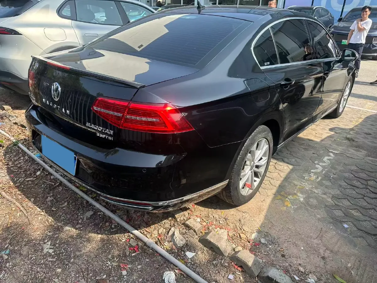 2019 Volkswagen Magotan 2.0T 186HP L4 7DCT,autocango,china used car exporter,china ev exporter,chinese used car exporter,chinese used ev exporter