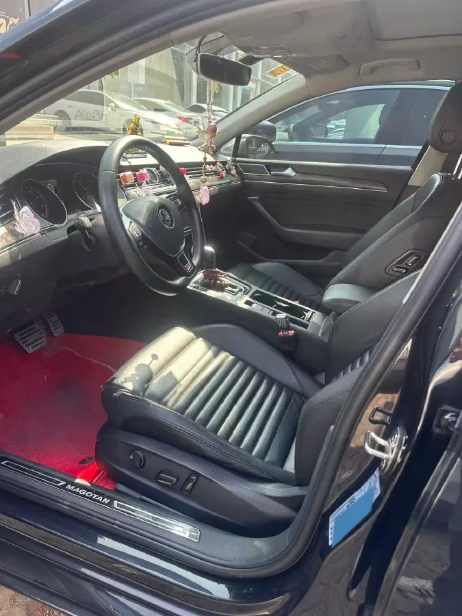 2019 Volkswagen Magotan 2.0T 186HP L4 7DCT,autocango,china used car exporter,china ev exporter,chinese used car exporter,chinese used ev exporter