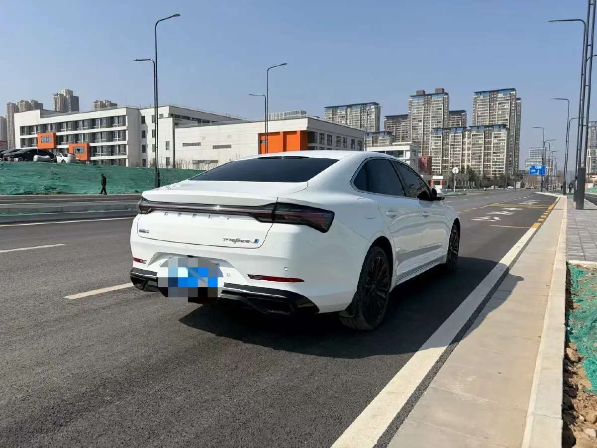 2024 Geely Preface 1.5T 163HP L4 3DHT Hybrid,autocango,china used car exporter,china ev exporter,chinese used car exporter,chinese used ev exporter
